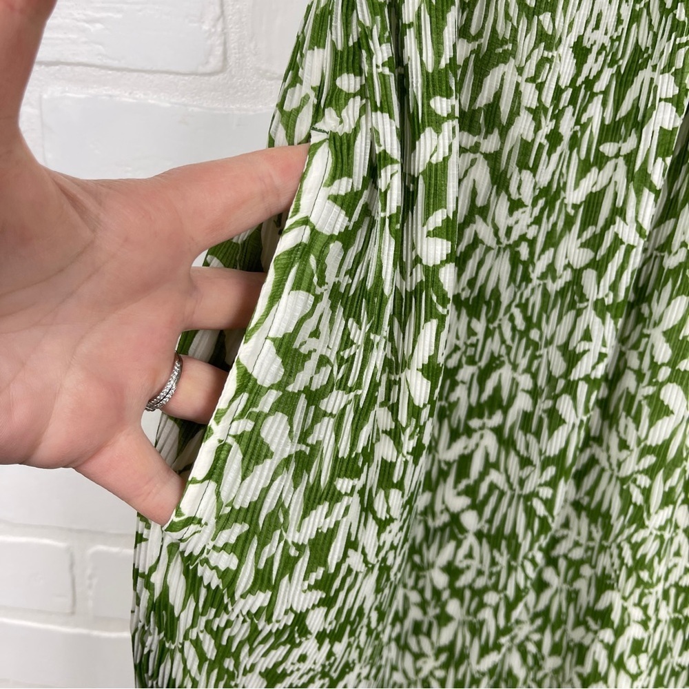 Abercrombie & Fitch Mini babydoll dress green white floral medium Tall - Picture 9 of 13